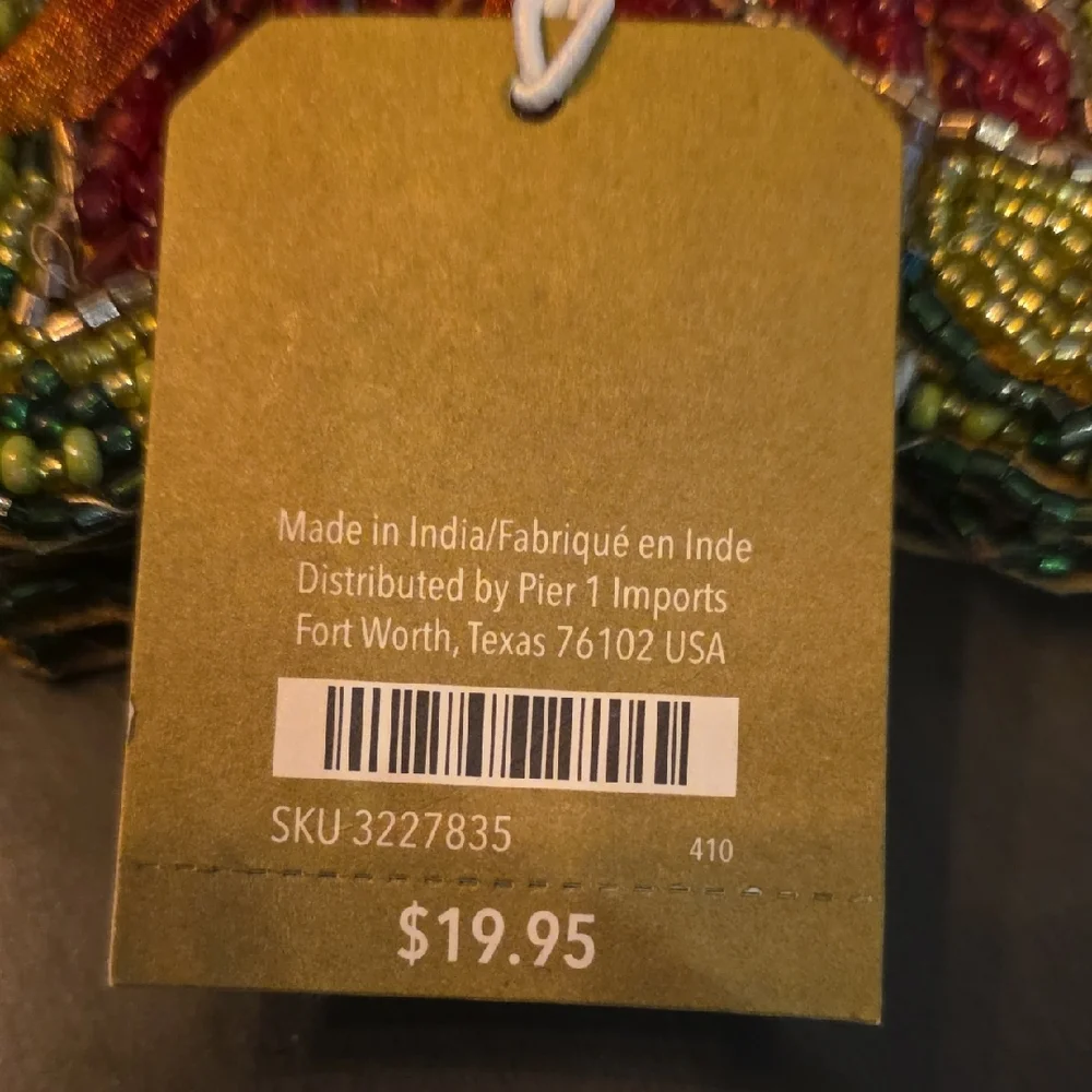 Beaded POINSIETTA Coaster Set - Picture 3 of 5